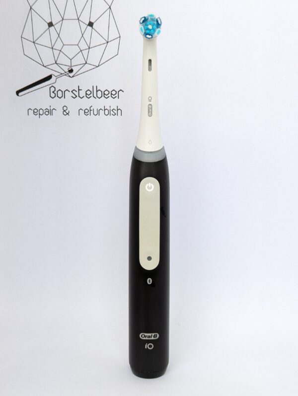 PXL_20251104_124947562 Oral B IO 4 zwart compleet met doos en accessoires
